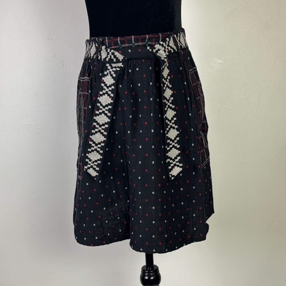 Indi & Cold embroidered cotton blend skirt with belt and pockets size small